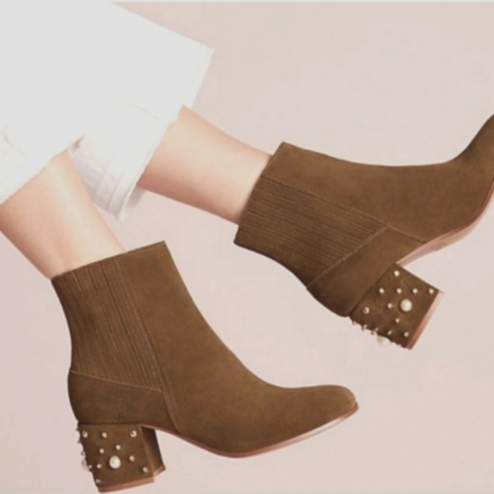 Anthropologie Samantha olive green jewel boots women's size 10